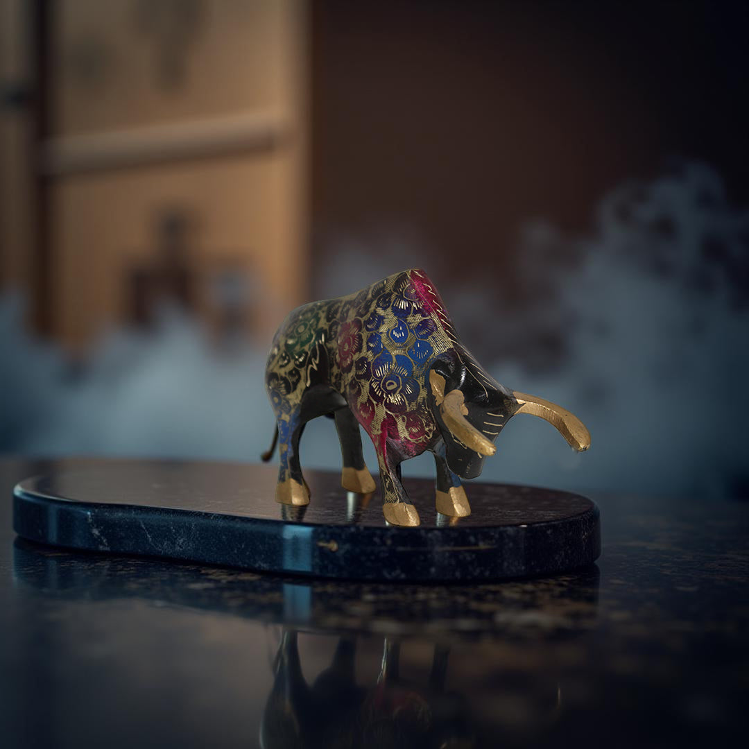Hand Painted Brass Bull – Vintage Fighting Statue
