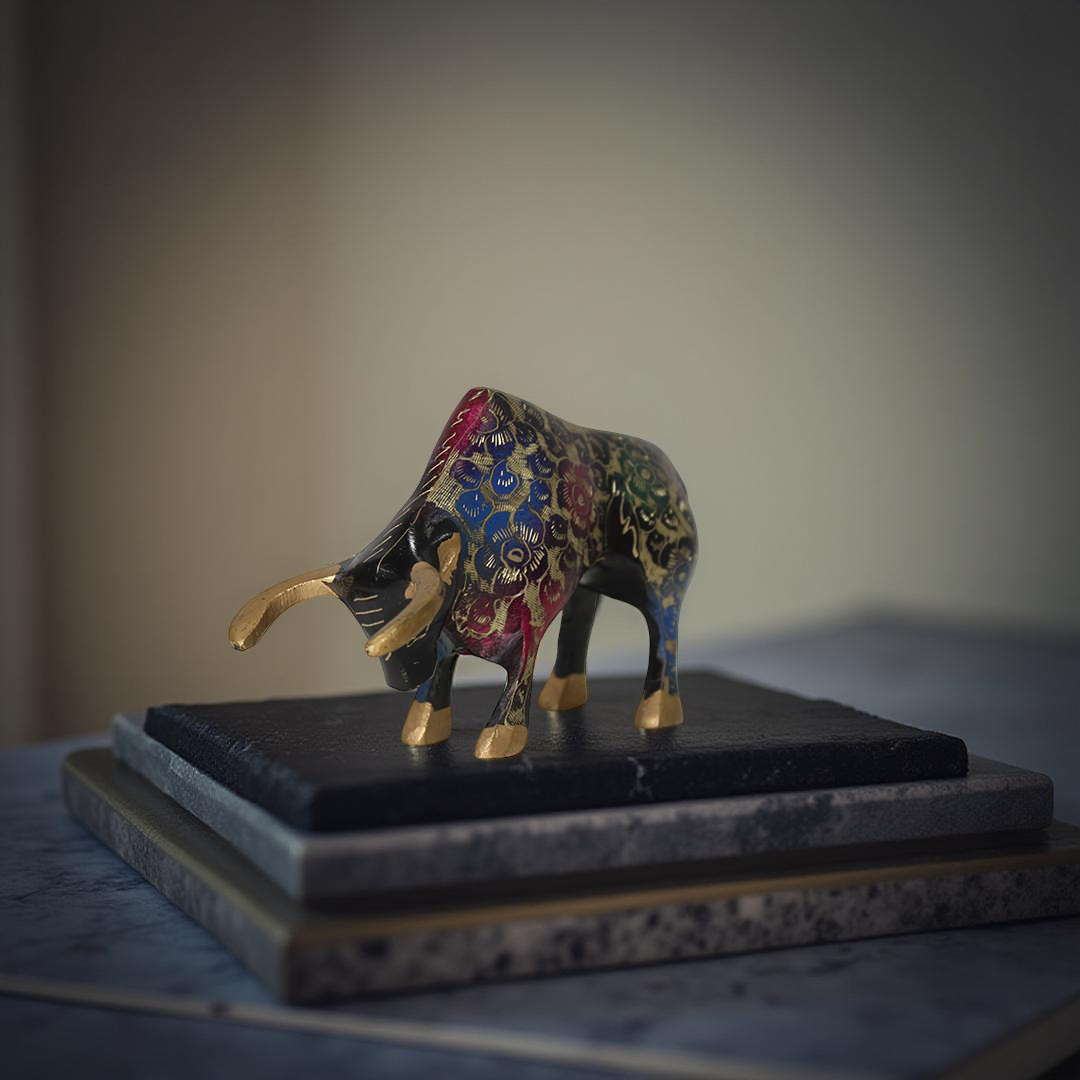 Hand Painted Brass Bull – Vintage Fighting Statue